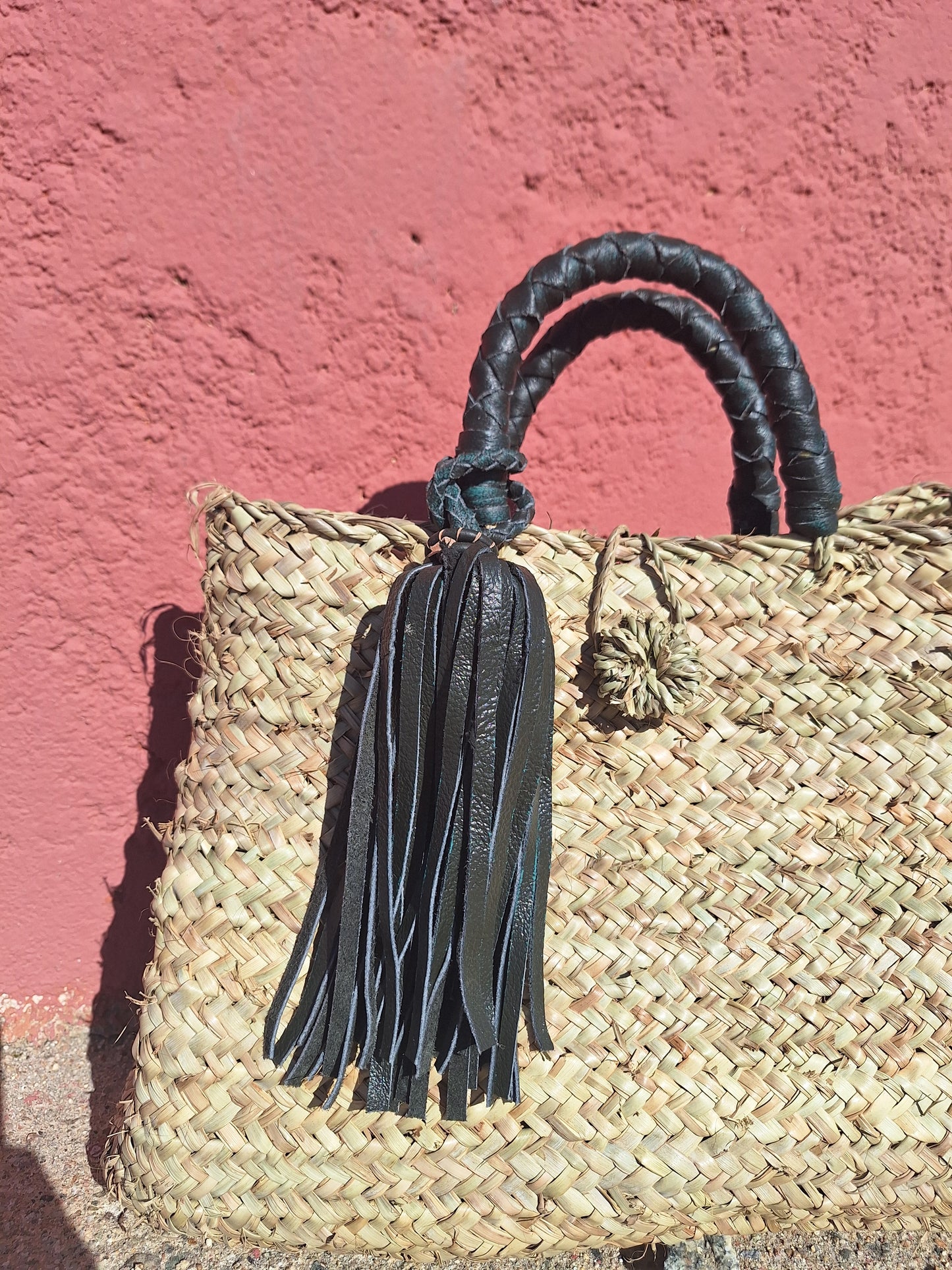 Panier Capo di feno - Anse et pompons en cuir noir