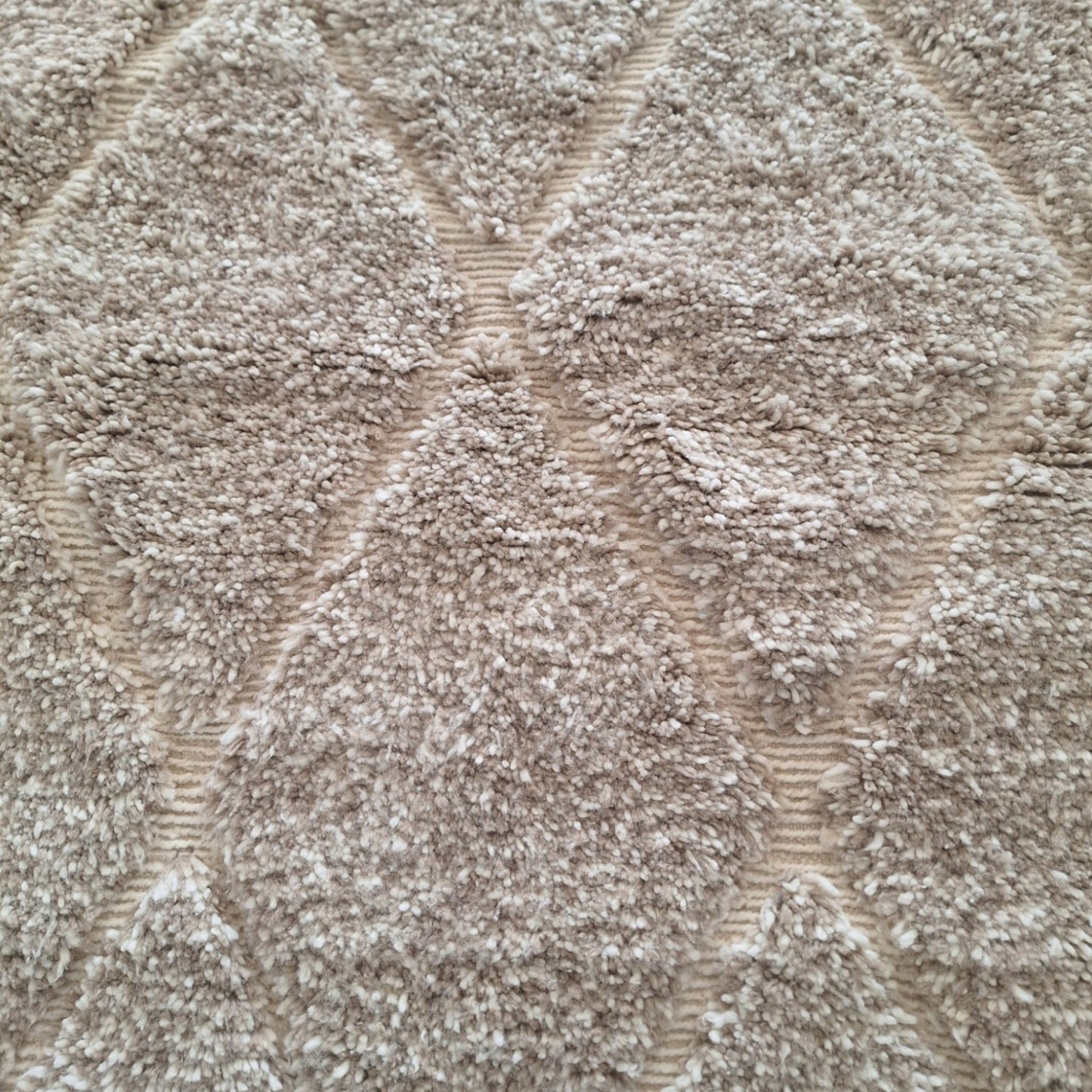 BENI OUARAIN BERBER RUG 140CM X 100CM Ecru / Black