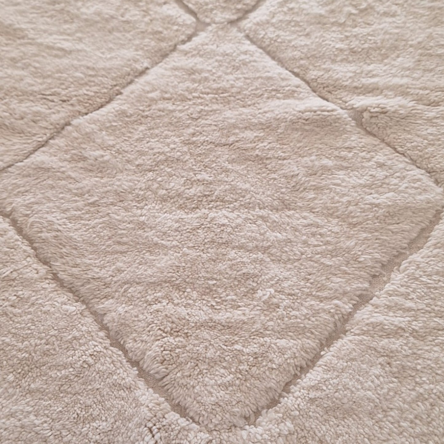 BENI OUARAIN BERBER RUG 140CM X 100CM Ecru / Black