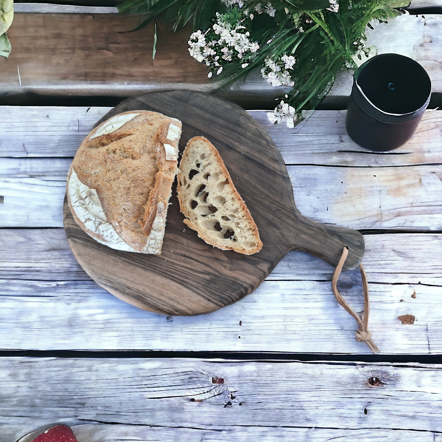 SINGLE PIECE CUTTING BOARD