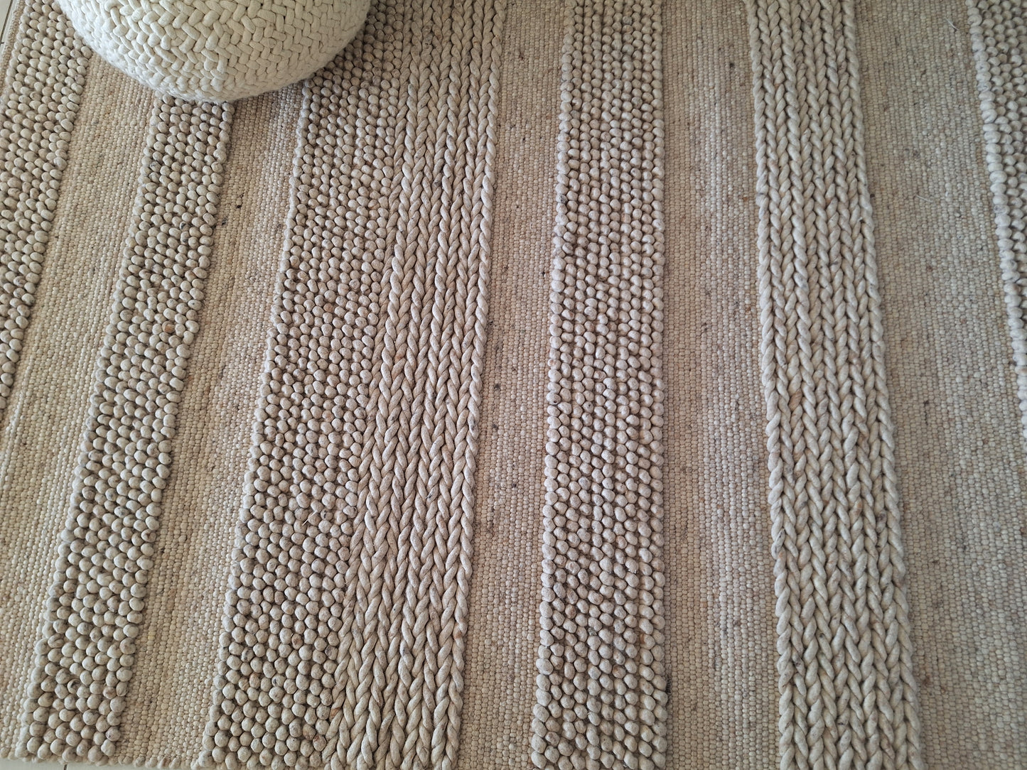 Tapis Boules / Tressé en laine Taupe 2m50 x 1m50