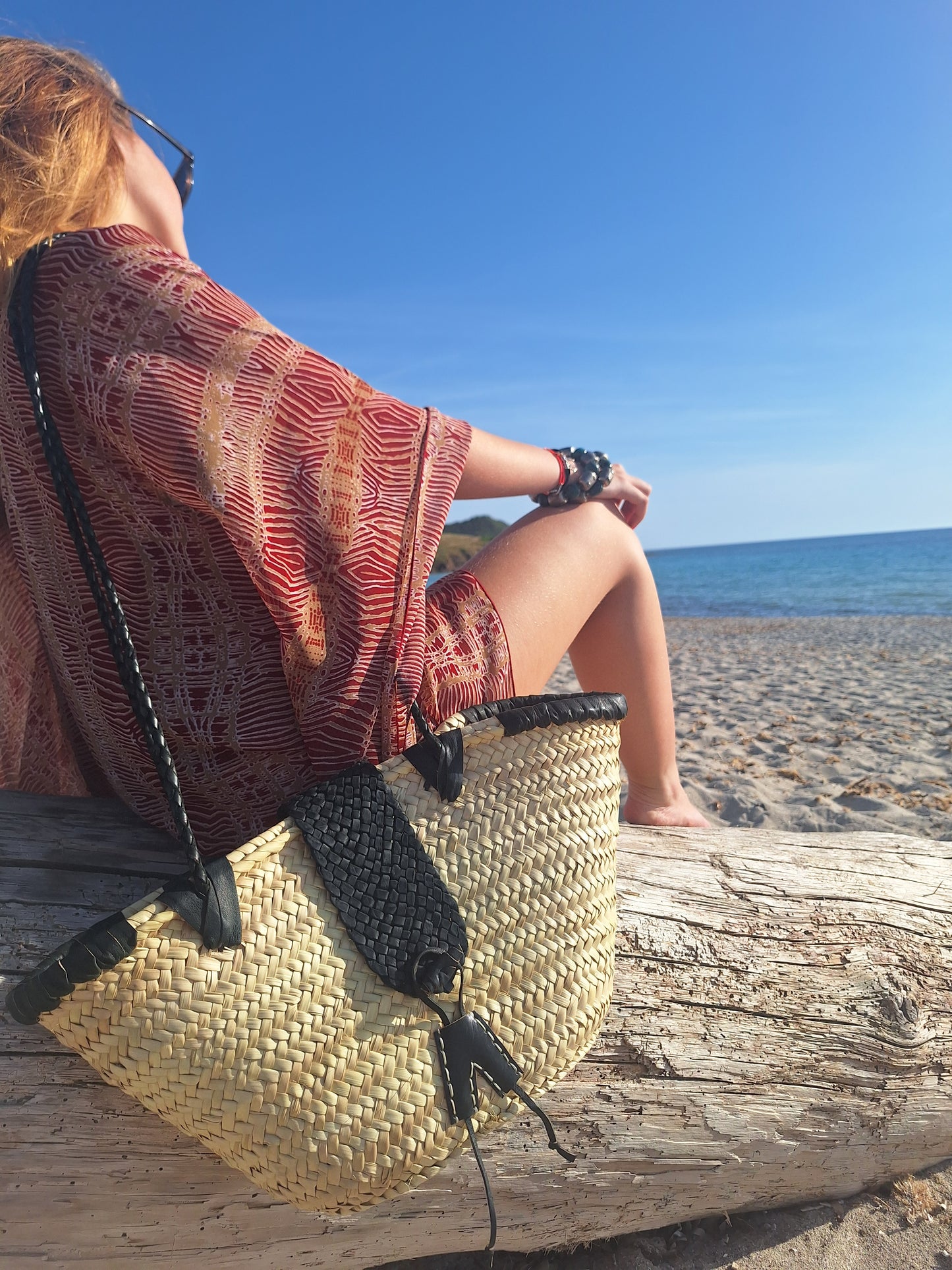 Panier Aiacciu - Avec sa jolie fermeture en cuir tressé