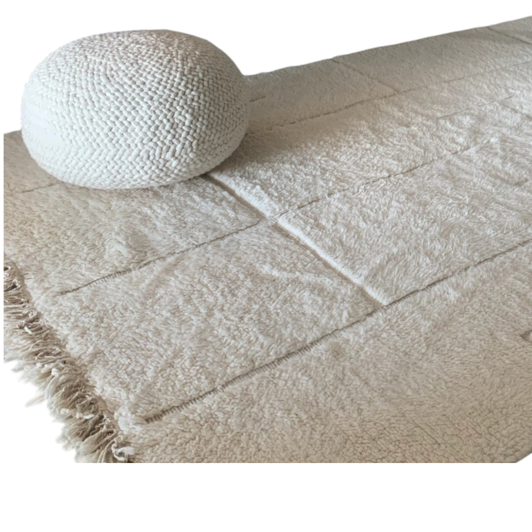 Pouf galet en laine fait main – Artisanat marocain authentique - Blanc