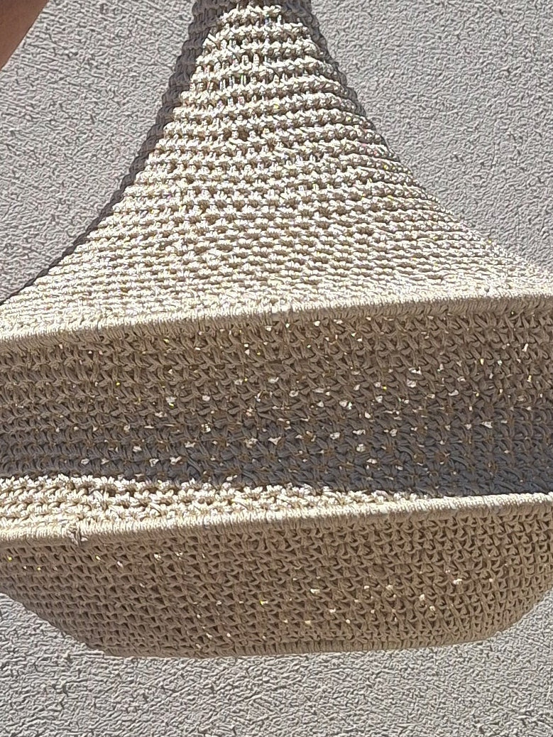 Suspension en crochet sable 