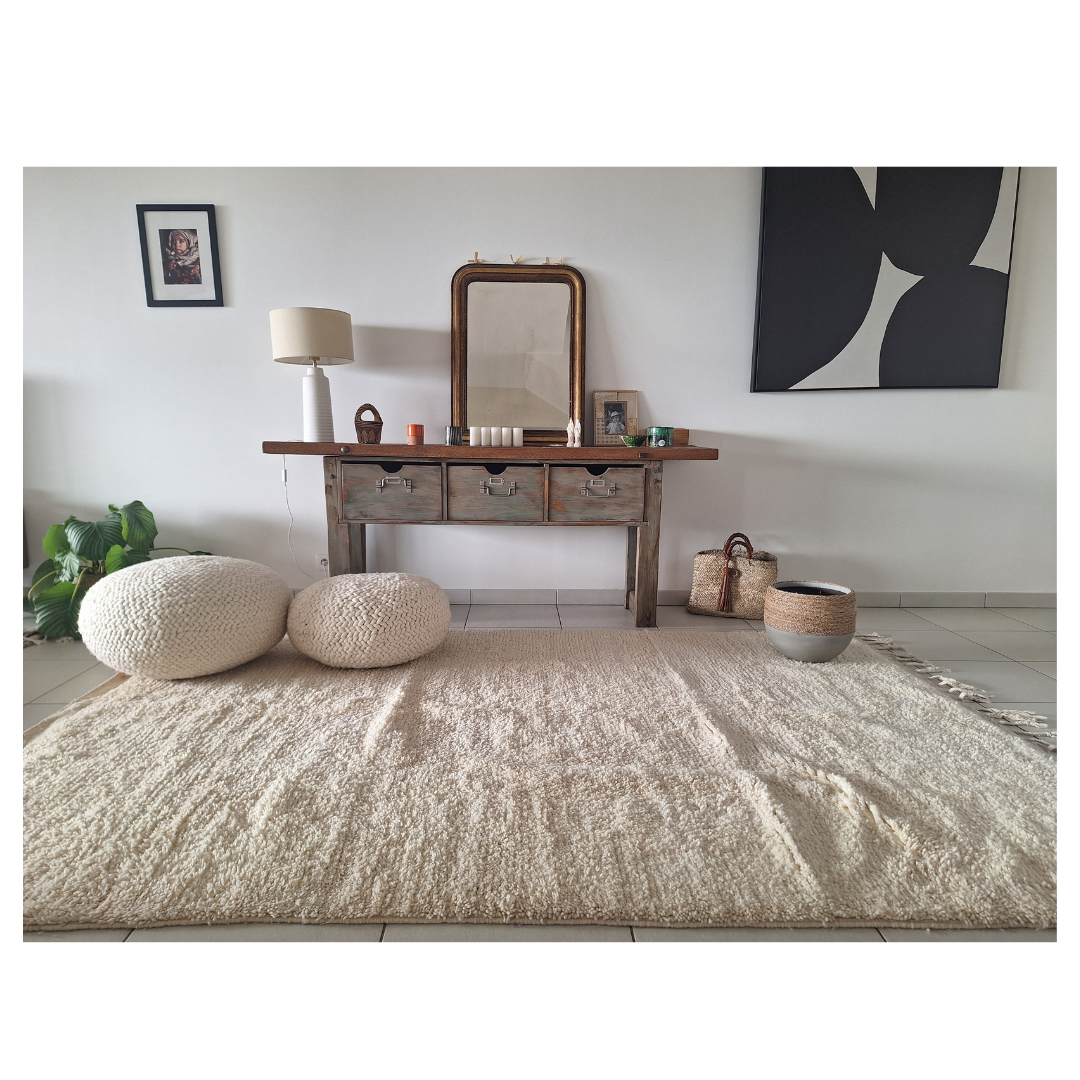 Pouf galet en laine fait main – Artisanat marocain authentique - Blanc