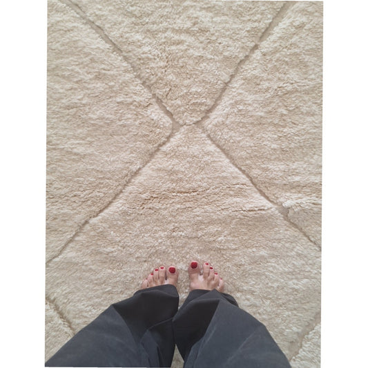 BENI OUARAIN BERBER RUG 140CM X 100CM Ecru / Black
