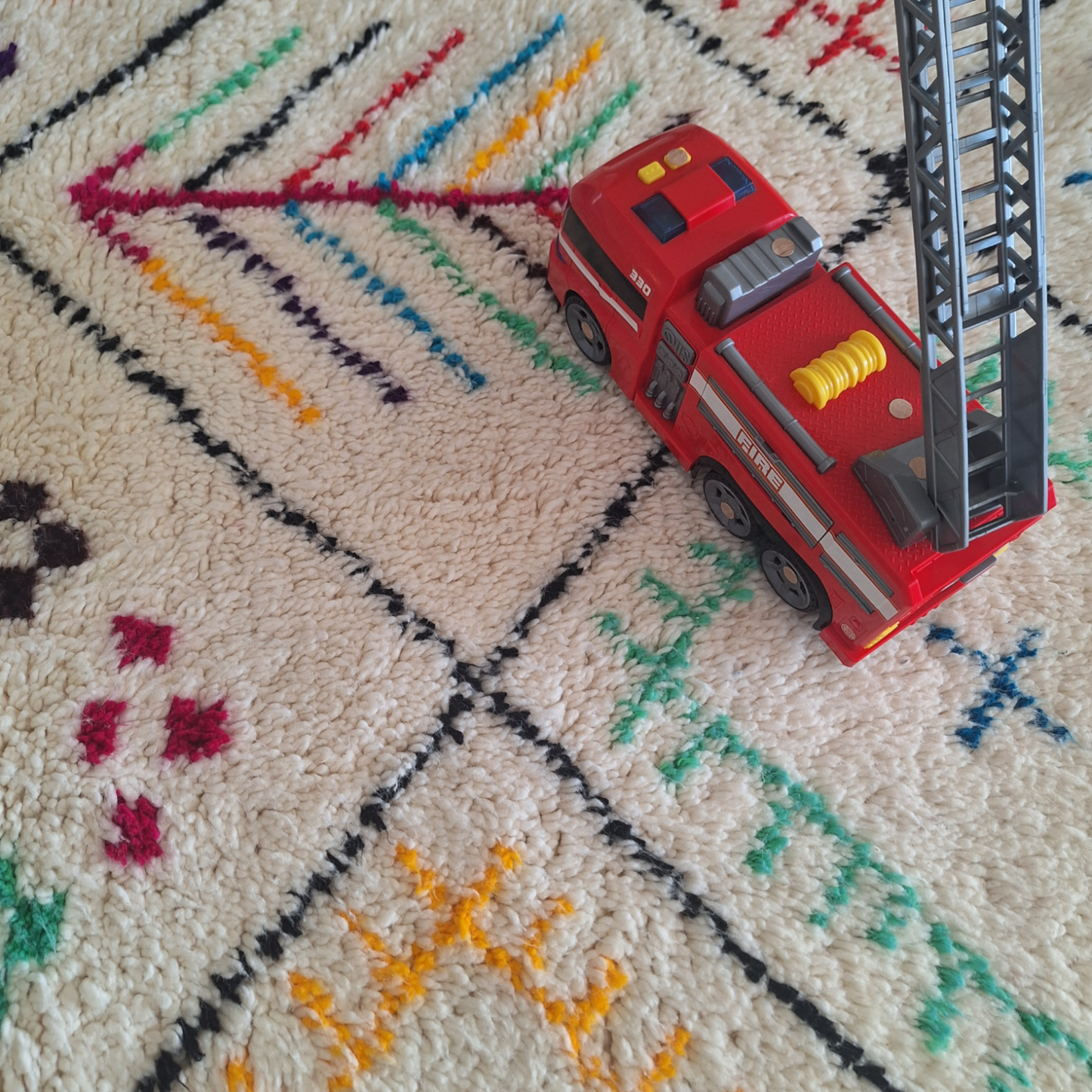 Tapis Berbère Azilal Coloré 2m63 x 1m50