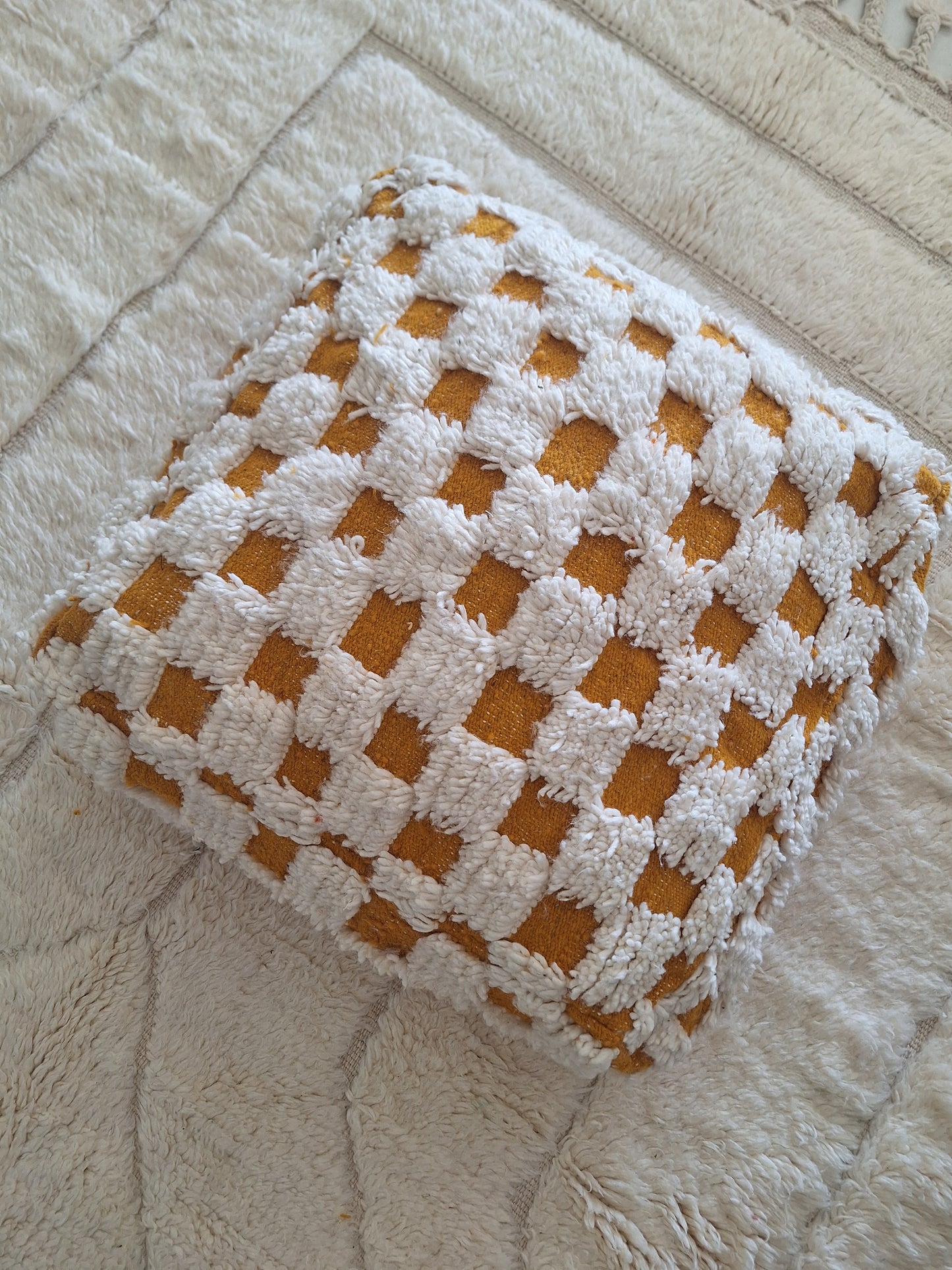 NEW - Pouf berbère en laine – l’authenticité au cœur de votre décoration