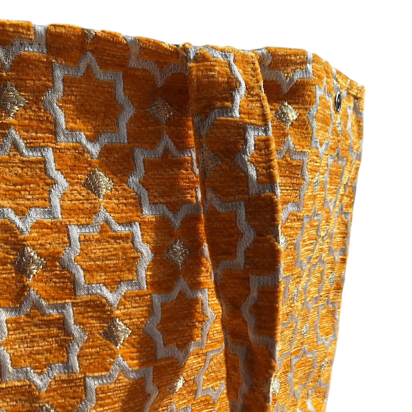 Cabas en tissu coloré fait main – Artisanat marocain éthique et écoresponsable