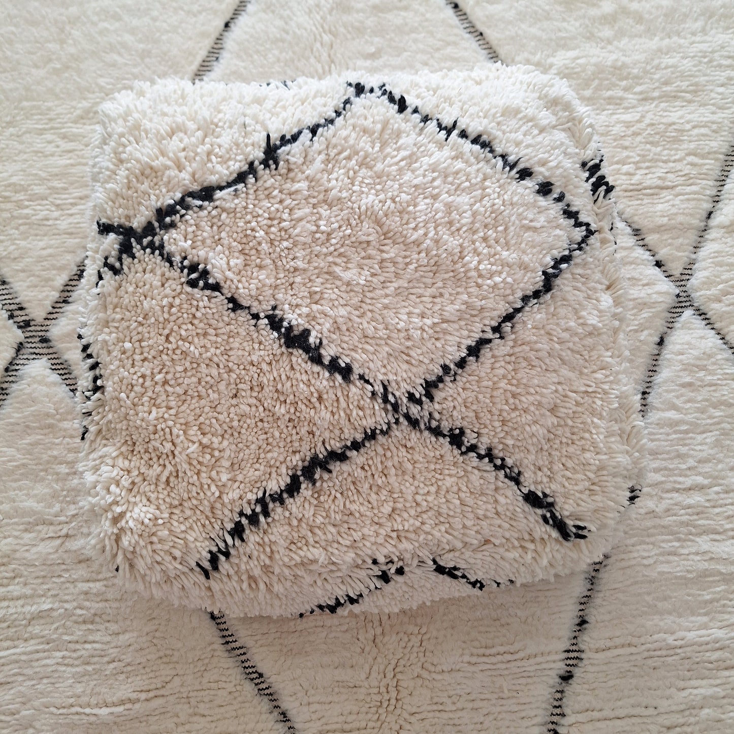 NEW - Pouf berbère en laine – l’authenticité au cœur de votre décoration