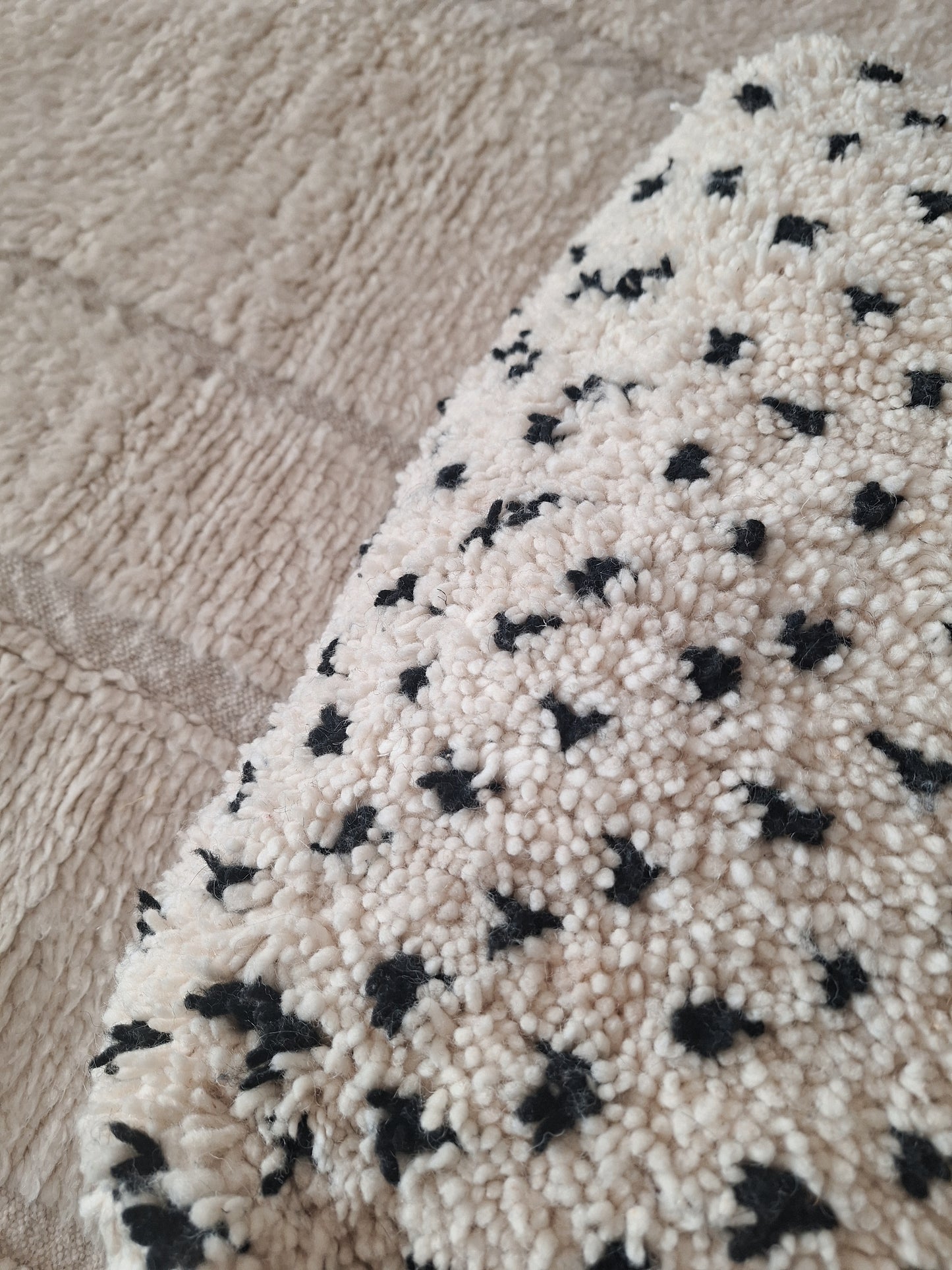 NEW - Pouf berbère en laine – l’authenticité au cœur de votre décoration